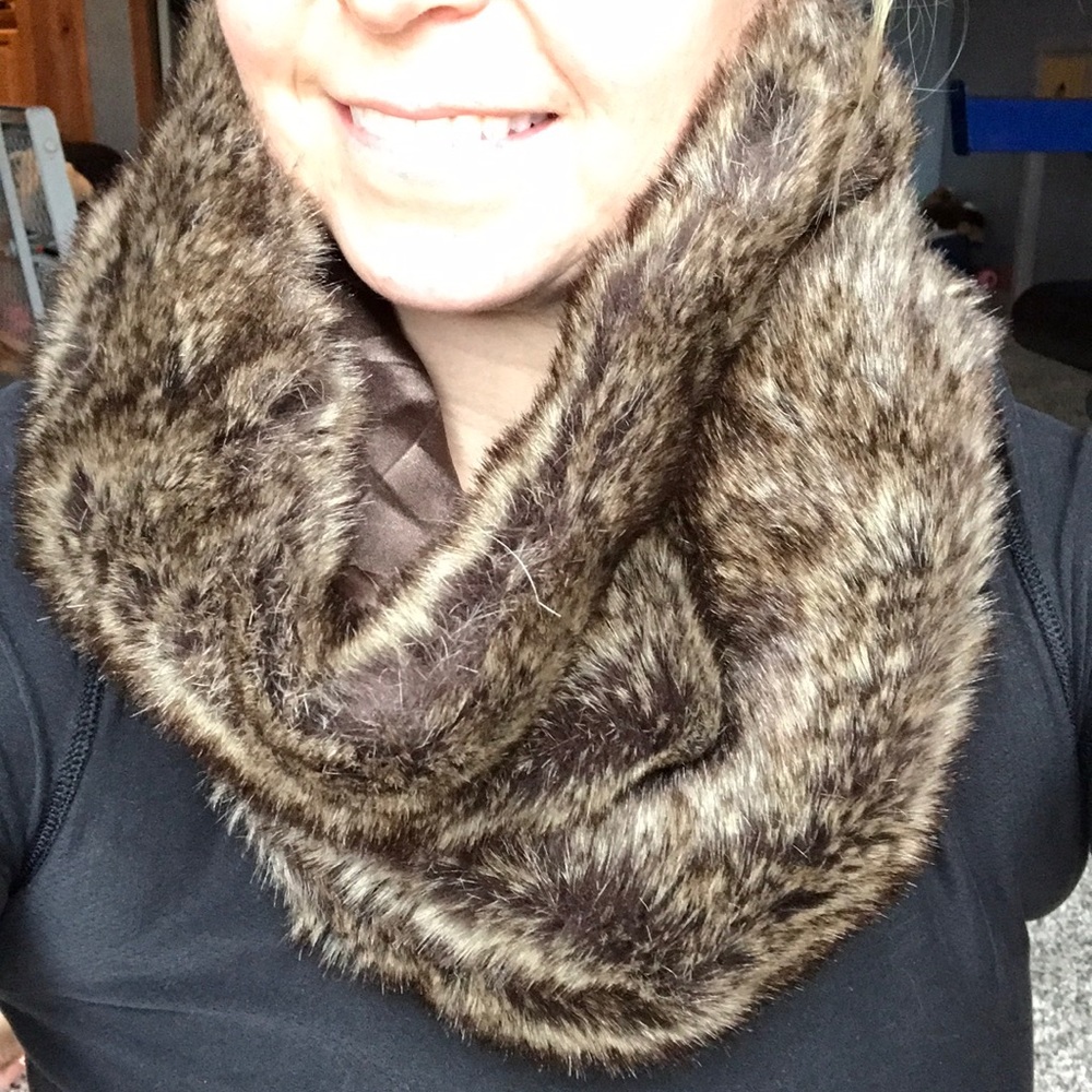 Faux Fur circle scarf